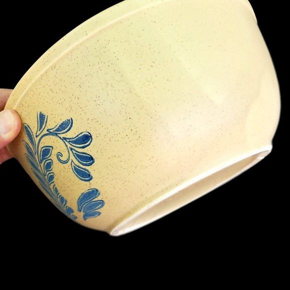 McCoy Bowl Serving Mixing Vintage Ceramic Pottery USA Bluefield 7028 Beige Blue - Picture 2 of 11